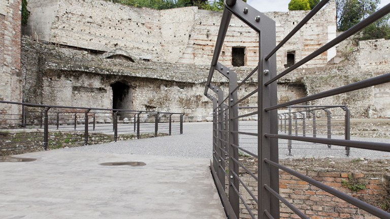 Nordzinc - Teatro romano Breescia (13)